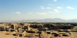 دانلود پاورپوینت معماری مادها