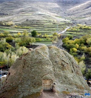 معرفی-روستای-کندوان(memarcad.com)